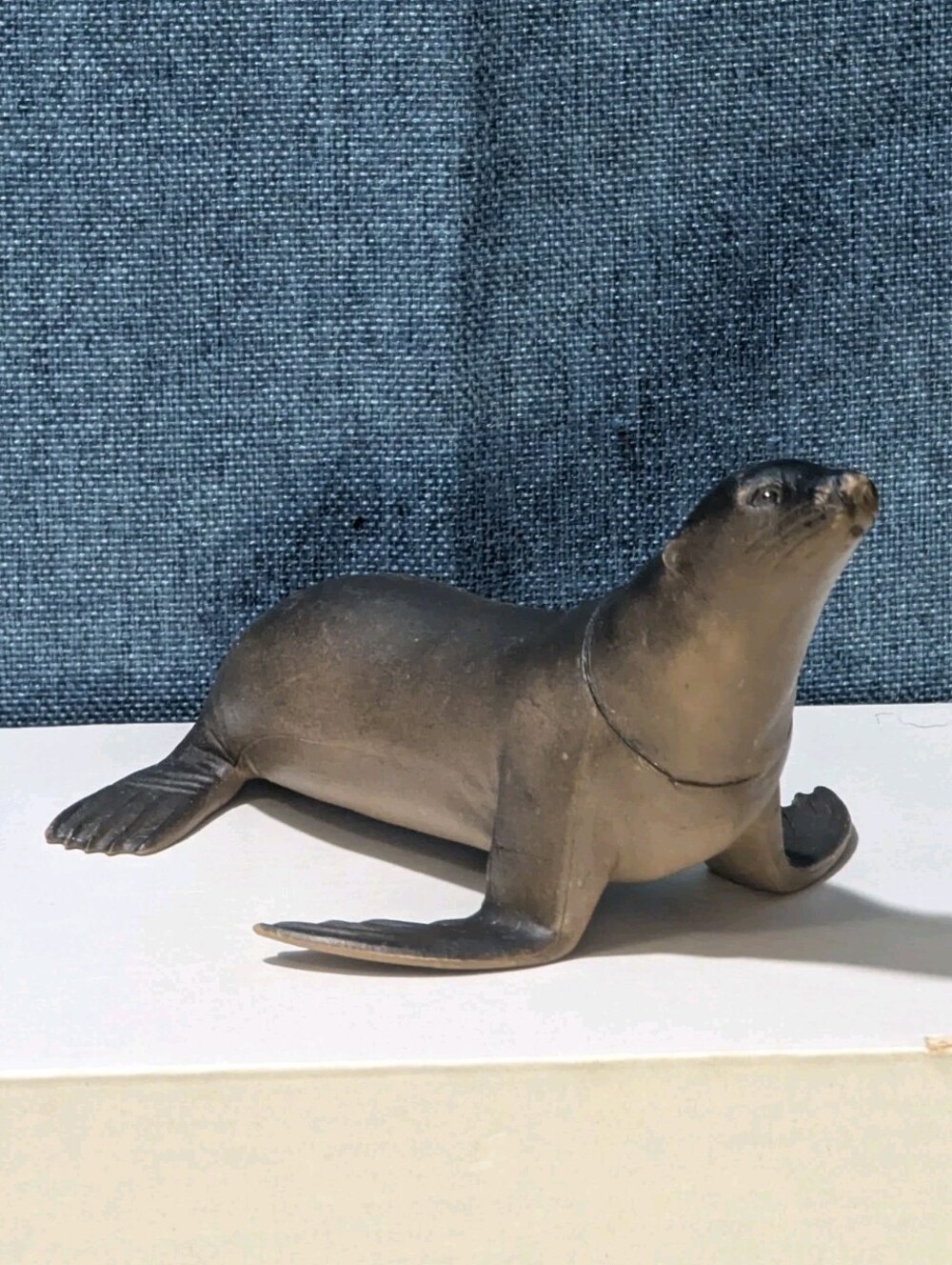 Vintage S.H. Sea Lion Figure | Realistic Ocean Animal Toy | Articulated Neck - Picture 4 of 16